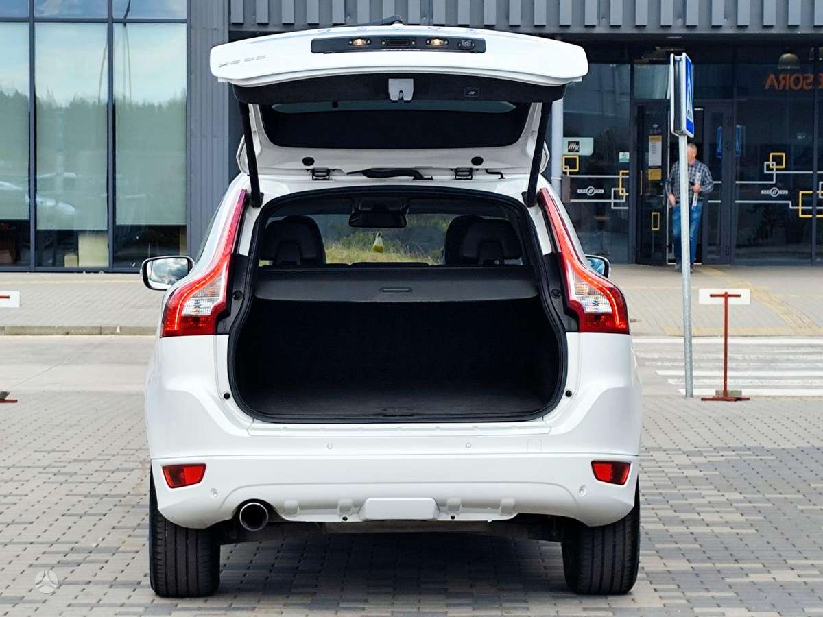 Volvo XC60 - 10