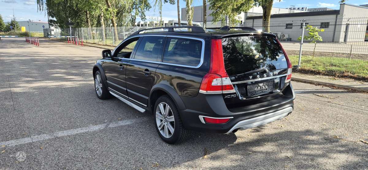 Volvo XC70, 2.0 l., Универсал