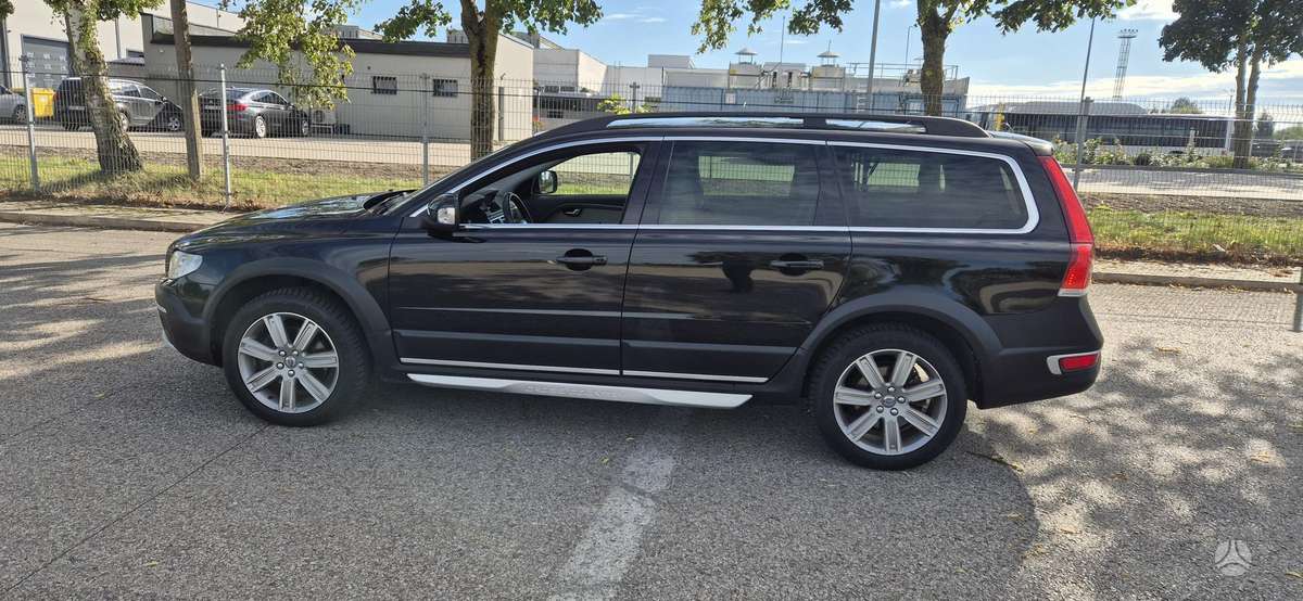Volvo XC70, 2.0 l., Универсал