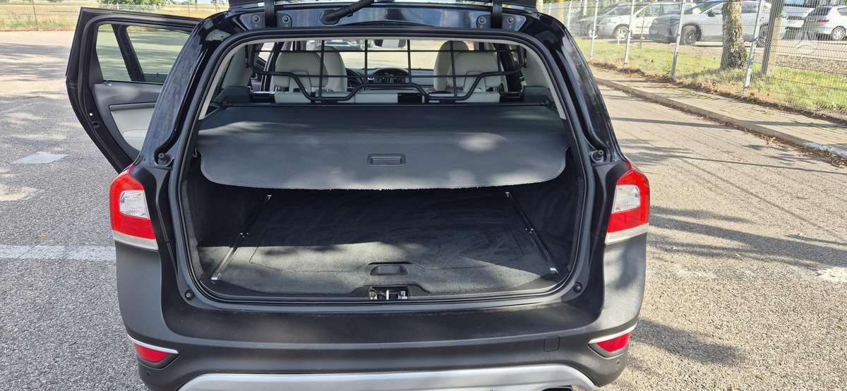 Volvo XC70, 2.0 l., Универсал