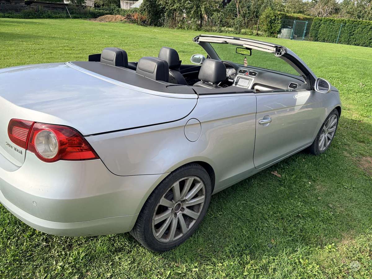 Volkswagen Eos, 2.0 l., convertible