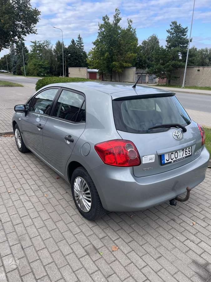 Toyota Auris - 2