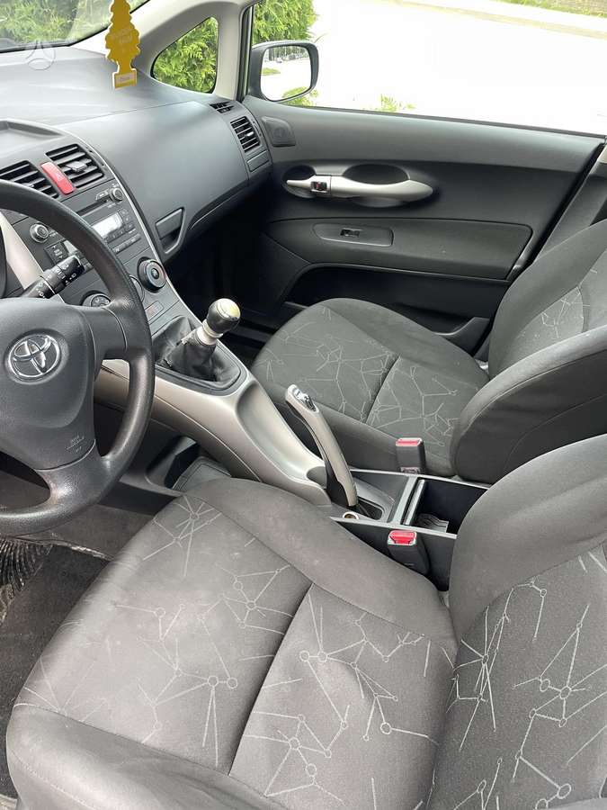 Toyota Auris - 7