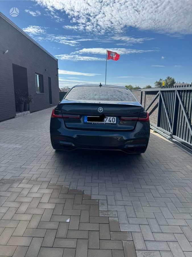 BMW 740, 3.0 l., Седан