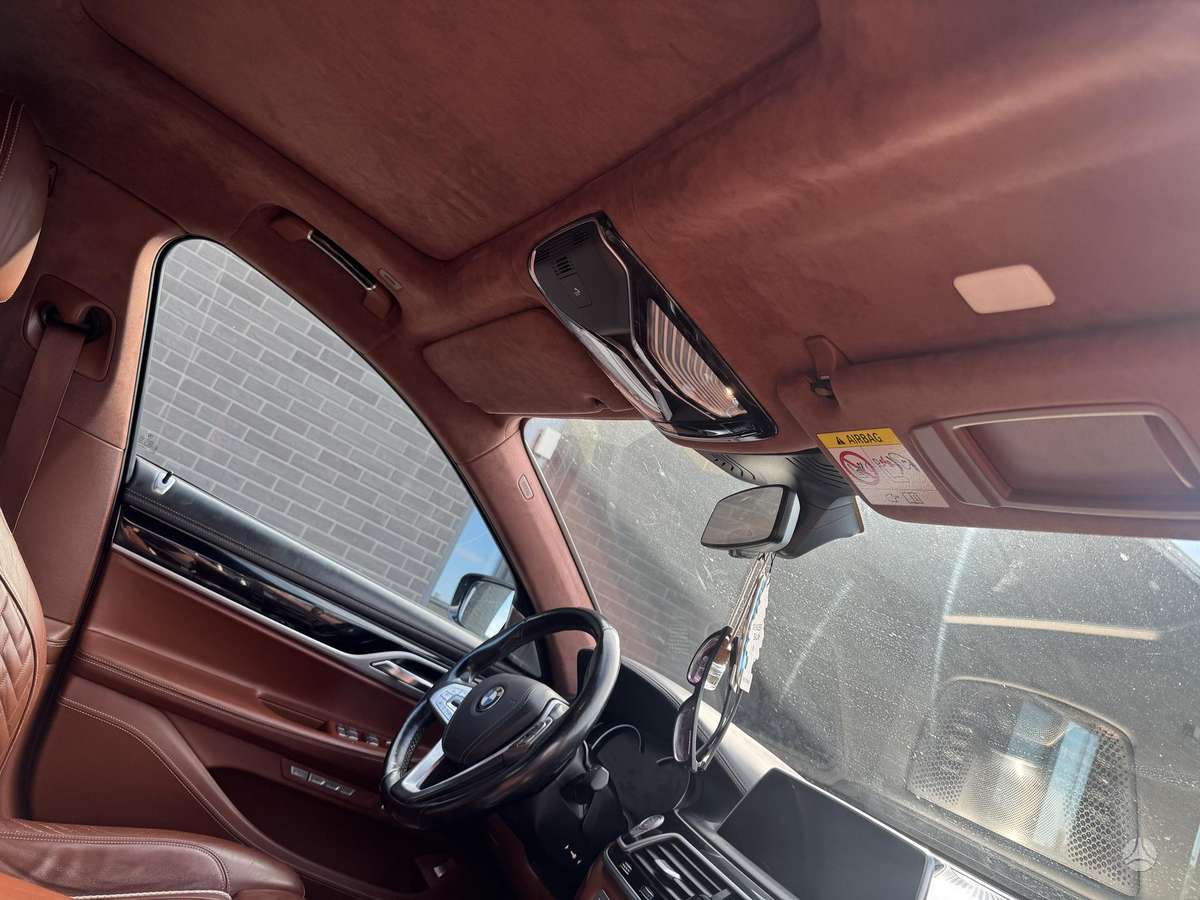BMW 740, 3.0 l., Седан