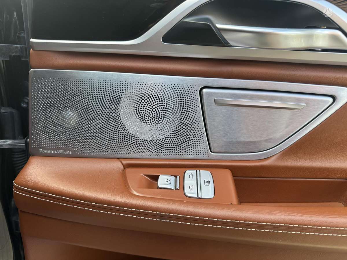 BMW 740, 3.0 l., Седан