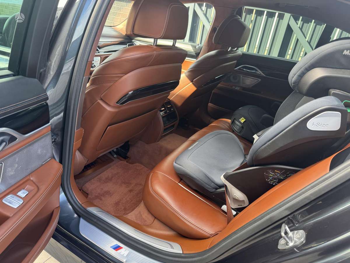 BMW 740, 3.0 l., Седан