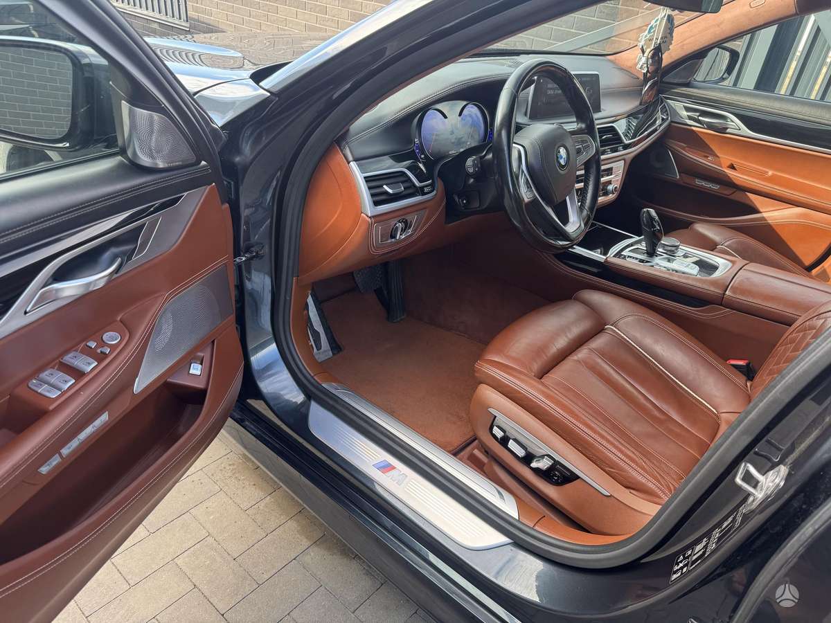 BMW 740, 3.0 l., Седан