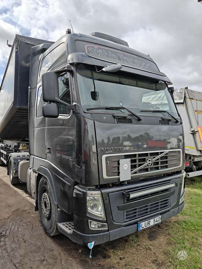 Volvo 500, 2 miegamosios vietos