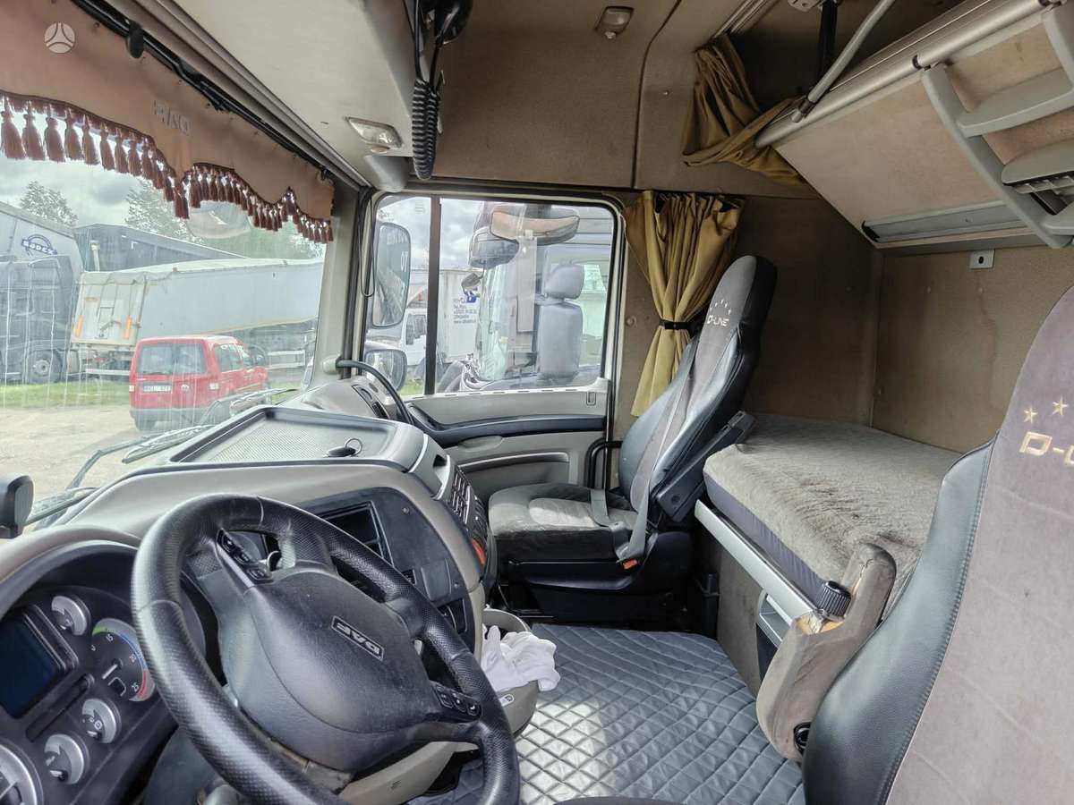 DAF 460, 2 спальных места