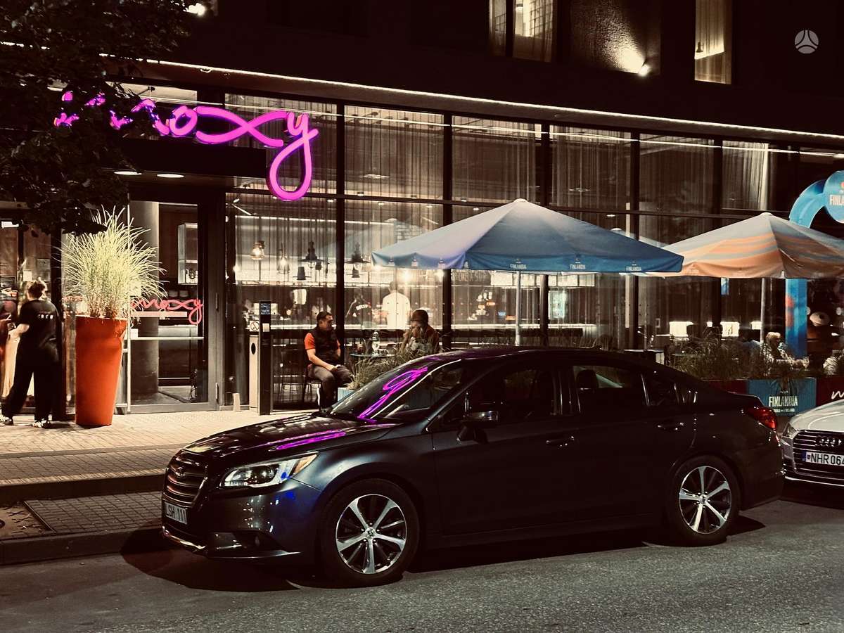 Subaru Legacy - 1