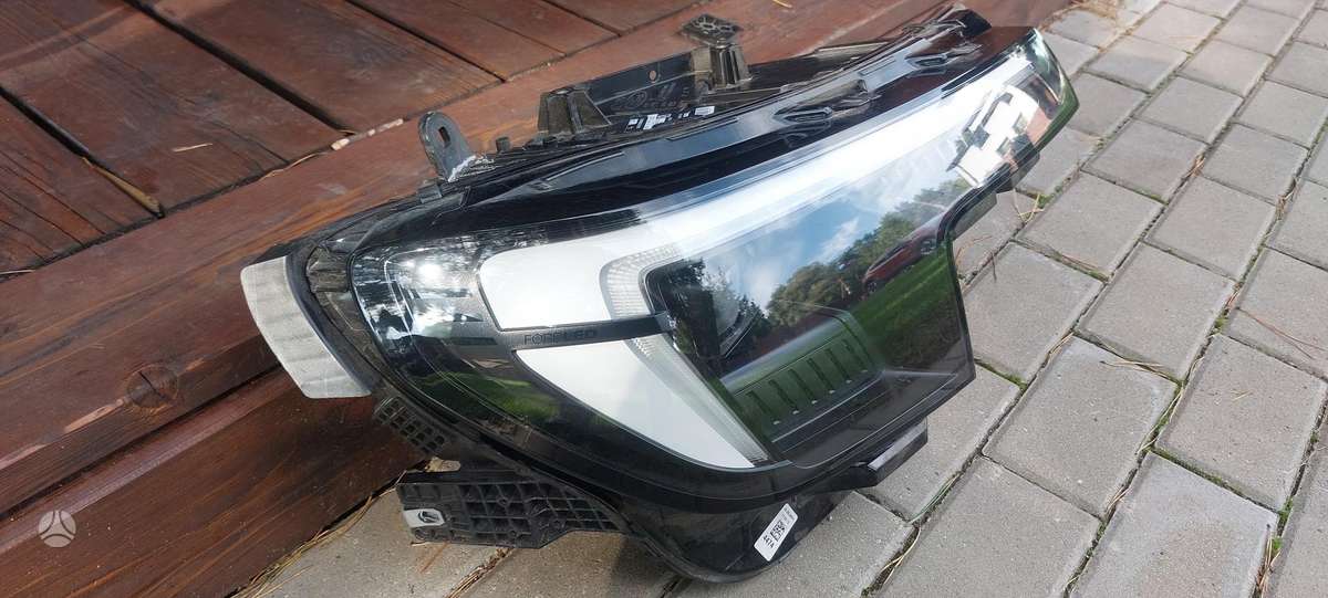 Ford Explorer фары