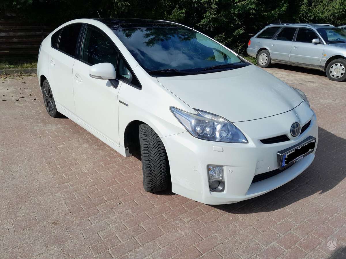 Toyota Prius - 1