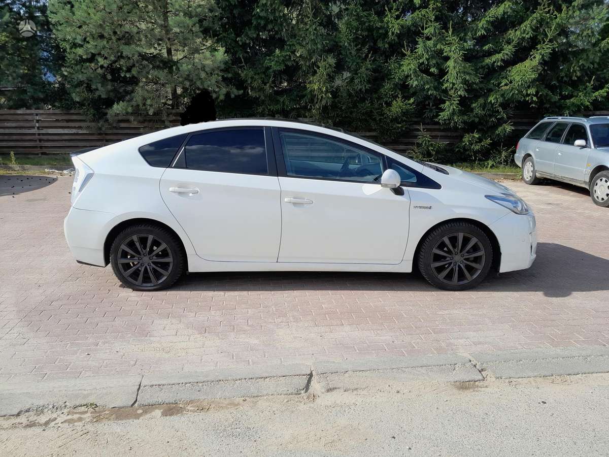 Toyota Prius - 6