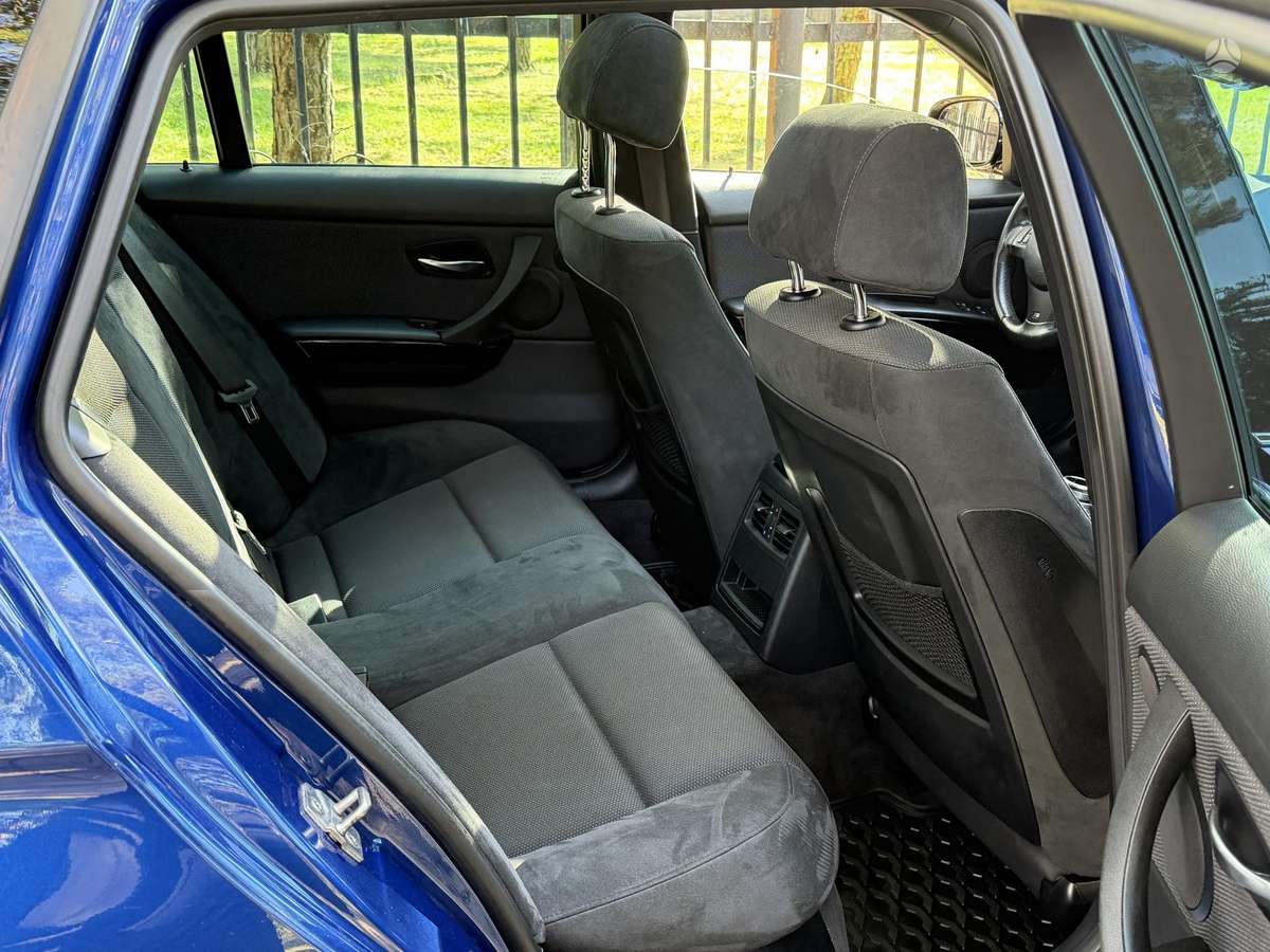 BMW 320, 2.0 l., universalas