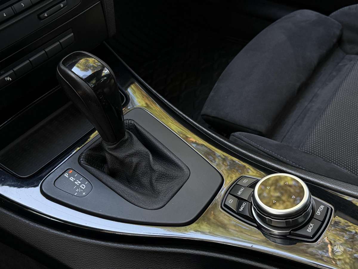 BMW 320, 2.0 l., universalas