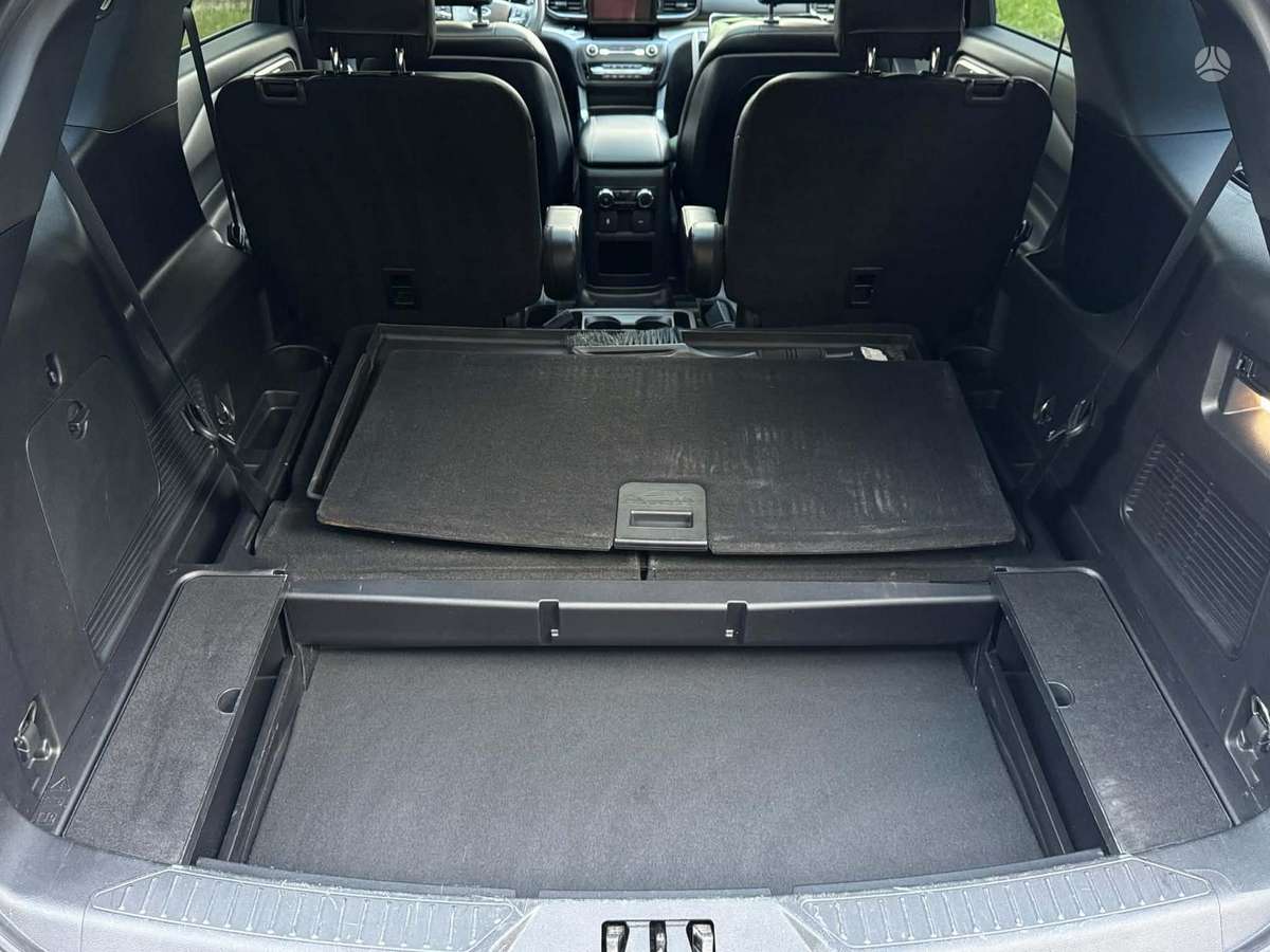 Ford Explorer, 2.3 l., off-road / crossover