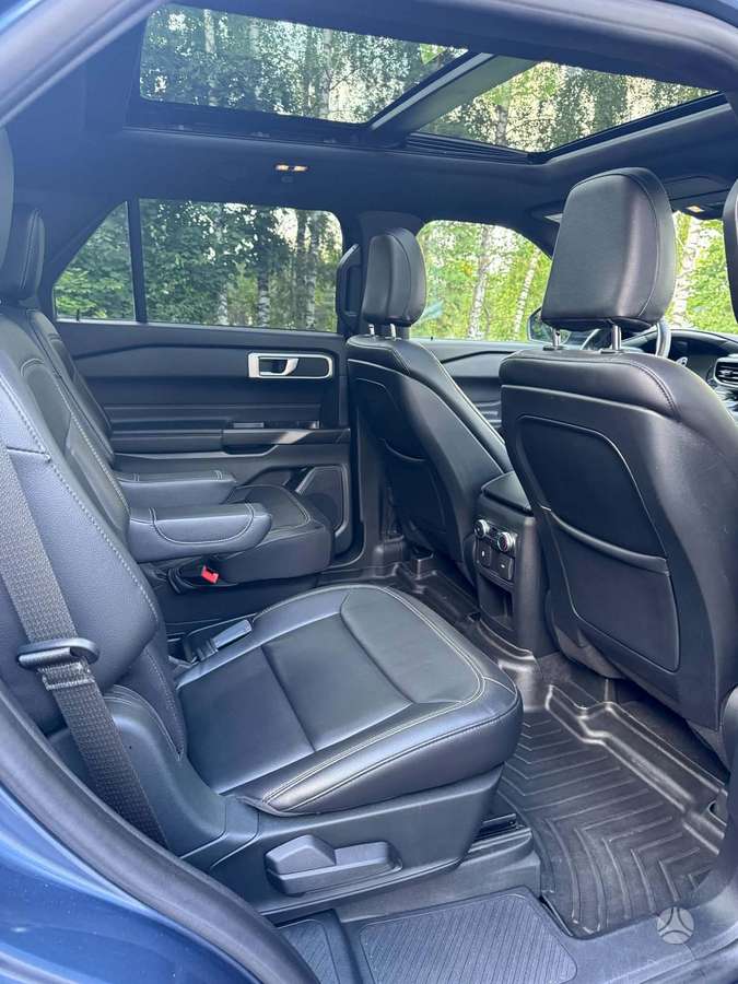 Ford Explorer, 2.3 l., off-road / crossover