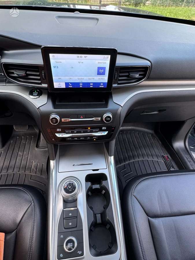 Ford Explorer, 2.3 l., off-road / crossover