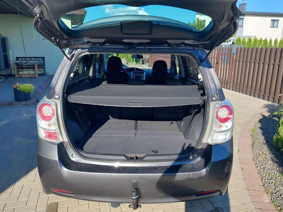 Toyota Verso - 8