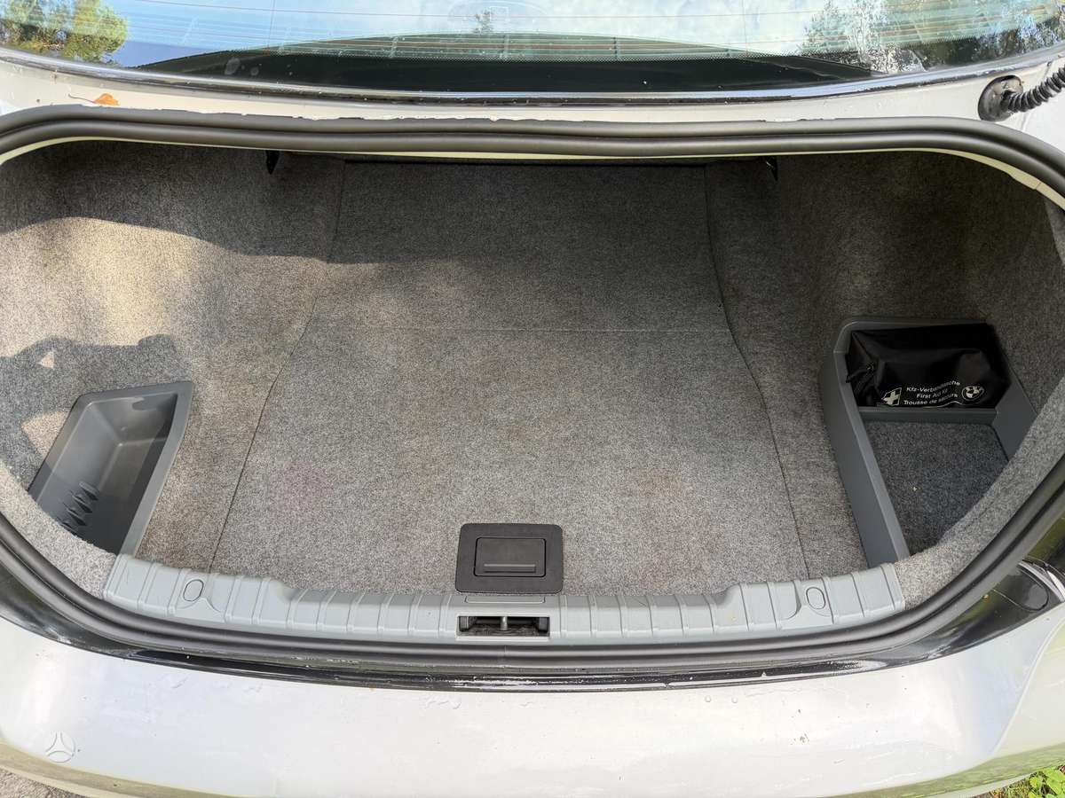 BMW 320, 2.0 l., Седан