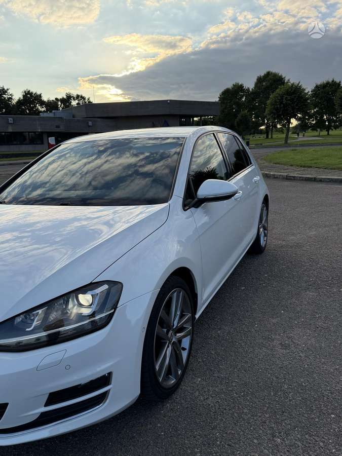 Volkswagen Golf - 9