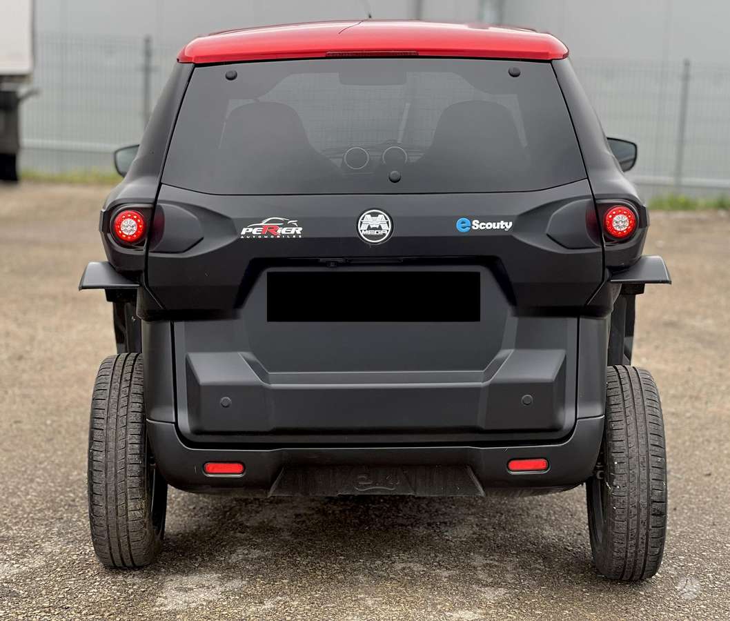 Aixam e-Scouty Evo, Хэтчбек