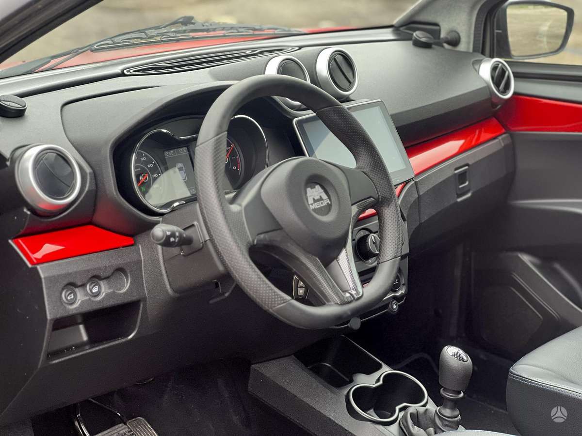 Aixam e-Scouty Evo, hečbekas
