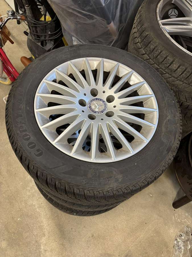 Goodyear, зимние 225/55 R16