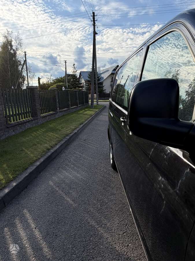 Volkswagen Transporter - 4