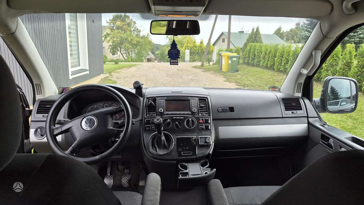 Volkswagen Multivan, 2.5 l., Минивэн