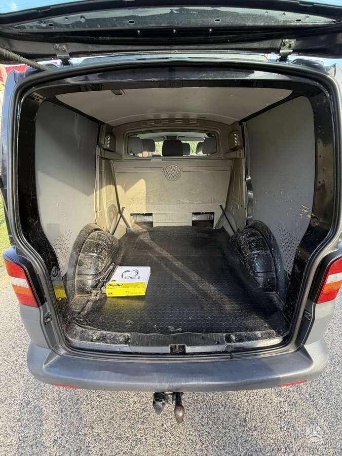 Volkswagen Transporter - 11