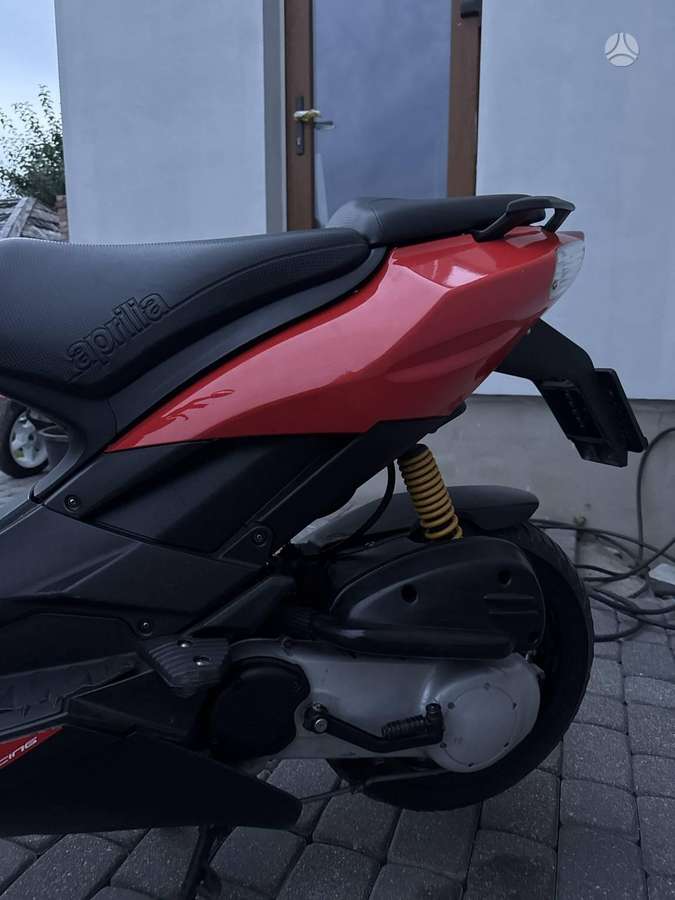 Aprilia SR 49cc, мотороллеры / мопеды