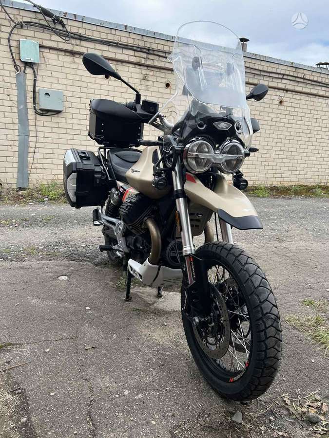 Moto Guzzi V85 TT  853cc, эндуро / adventure