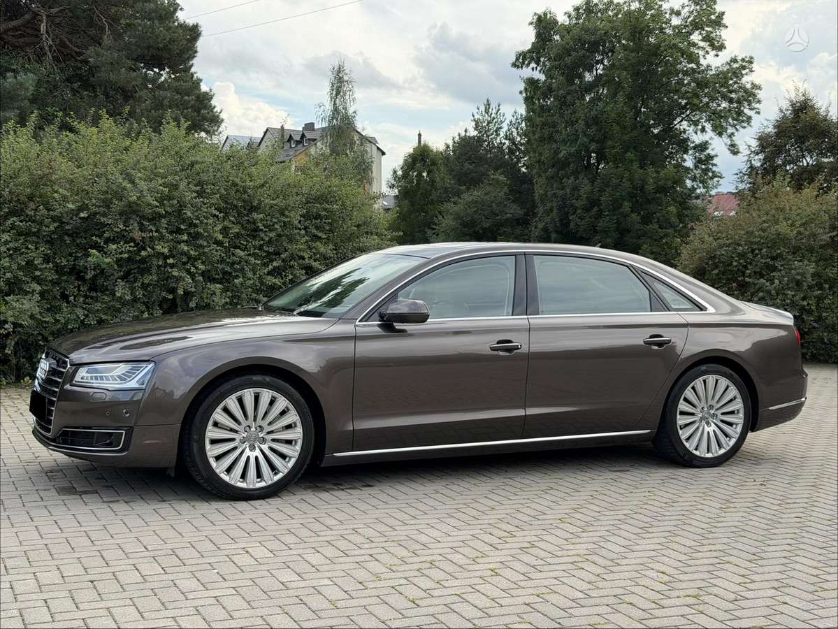 Audi A8, 3.0 l., Седан