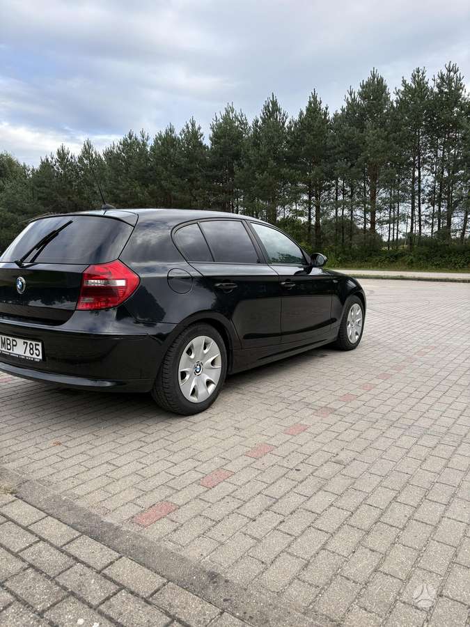 BMW 116, 2.0 l., hatchback