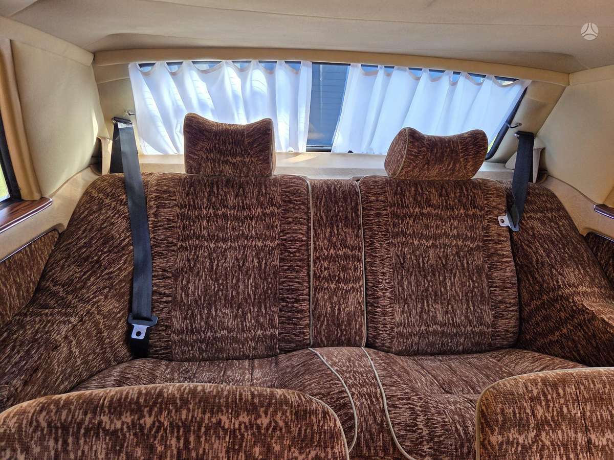 GAZ 14, 5.5 l., Седан