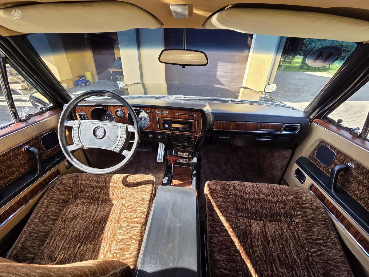GAZ 14, 5.5 l., Седан