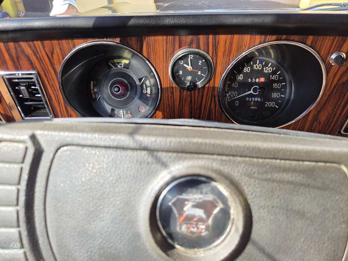 GAZ 14, 5.5 l., Седан