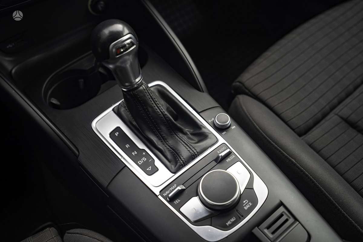 Audi A3, 1.6 l., hečbekas