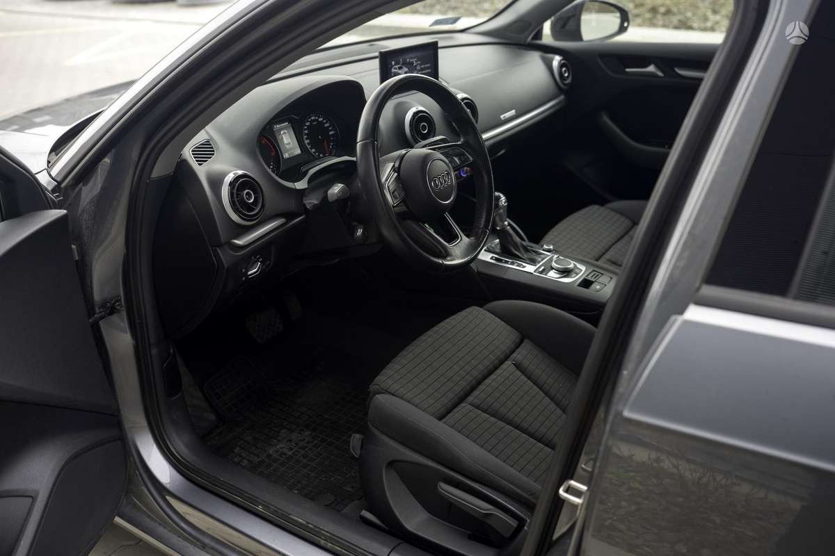 Audi A3, 1.6 l., hečbekas