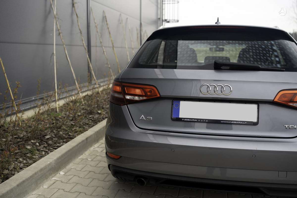 Audi A3, 1.6 l., hečbekas