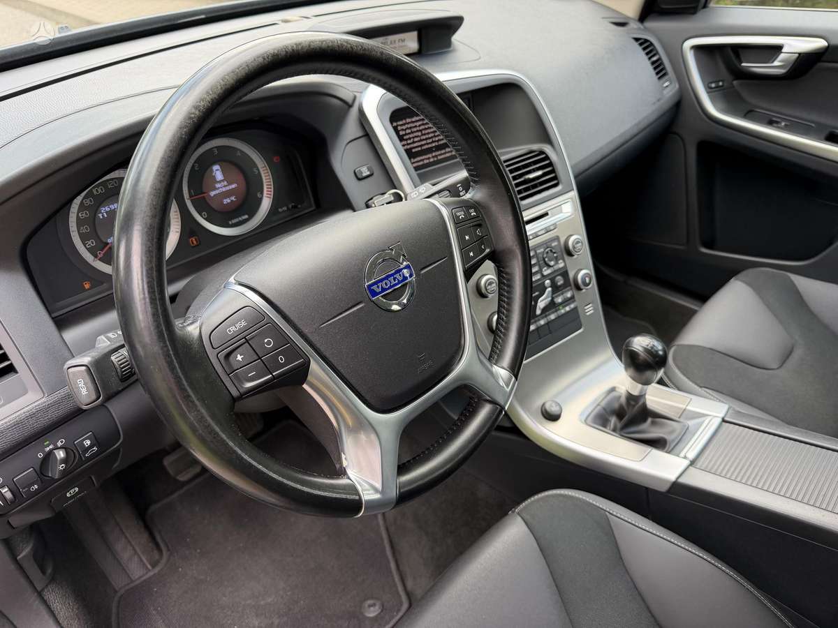 Volvo XC60 - 6