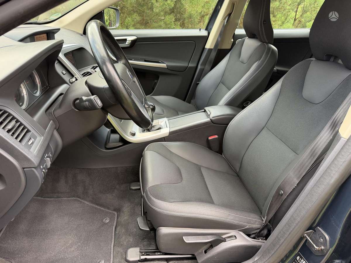 Volvo XC60 - 8