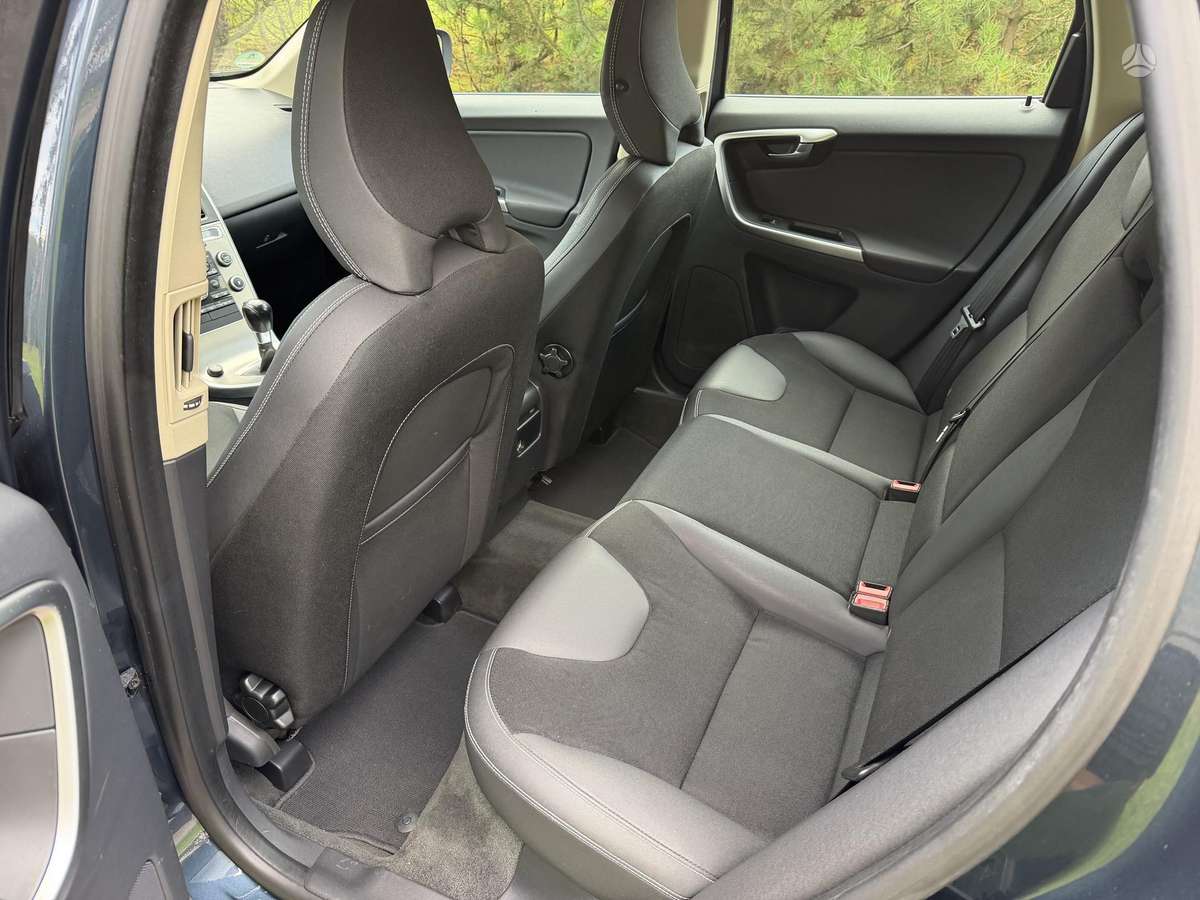 Volvo XC60 - 12