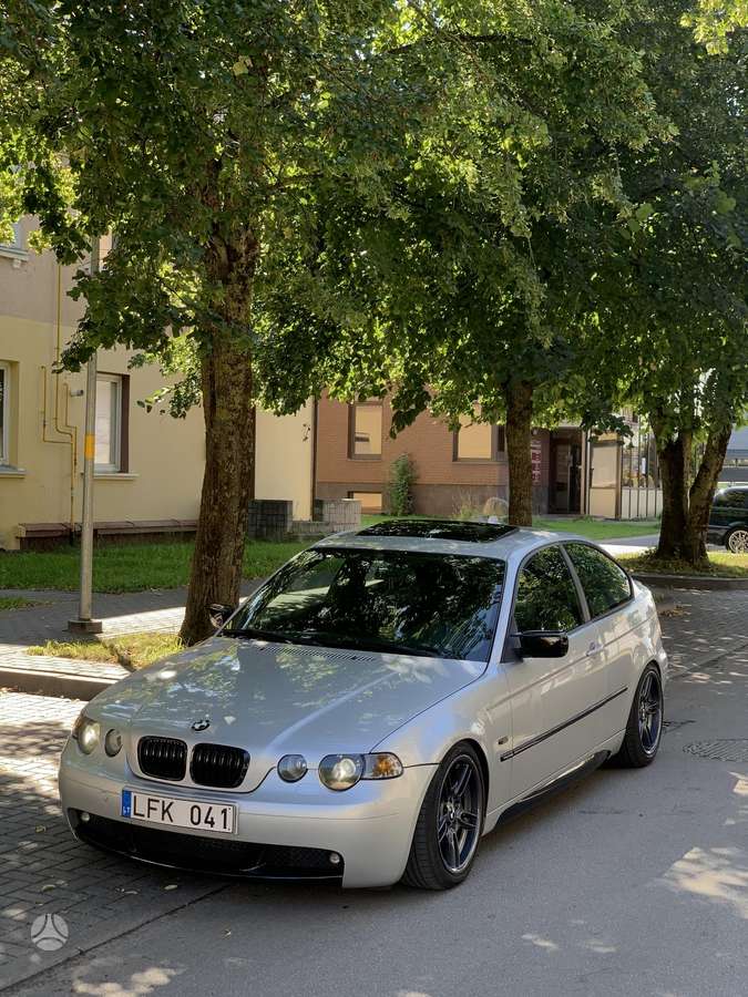 BMW 320, 2.0 l., Хэтчбек