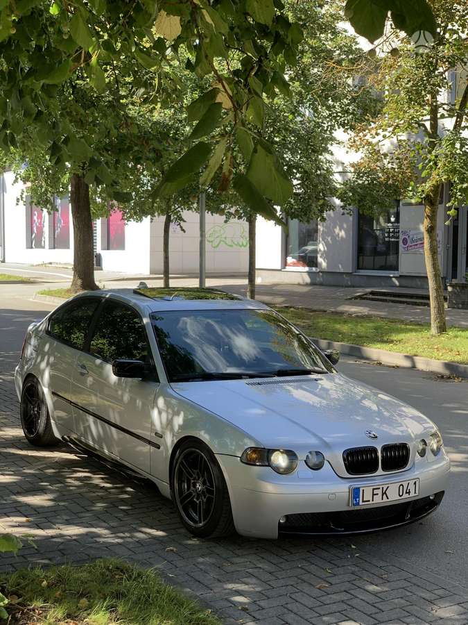 BMW 320, 2.0 l., Хэтчбек