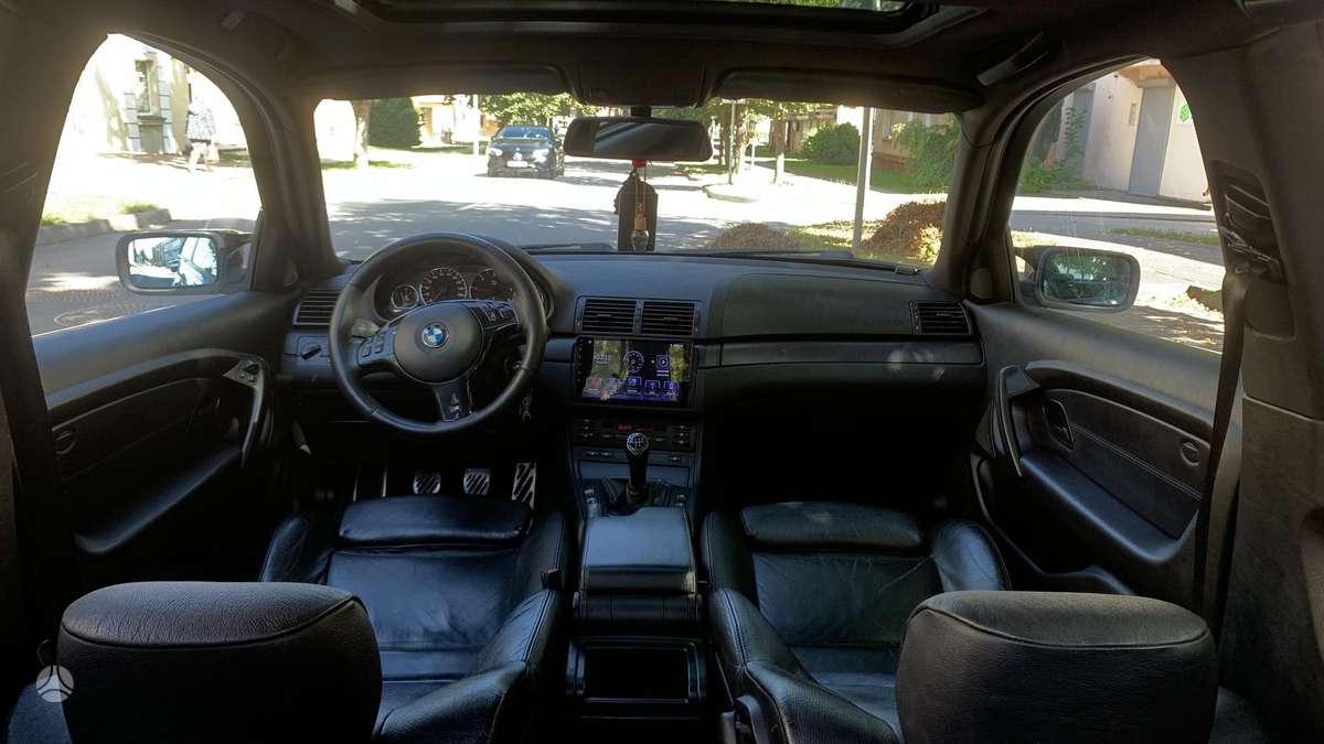 BMW 320, 2.0 l., hatchback