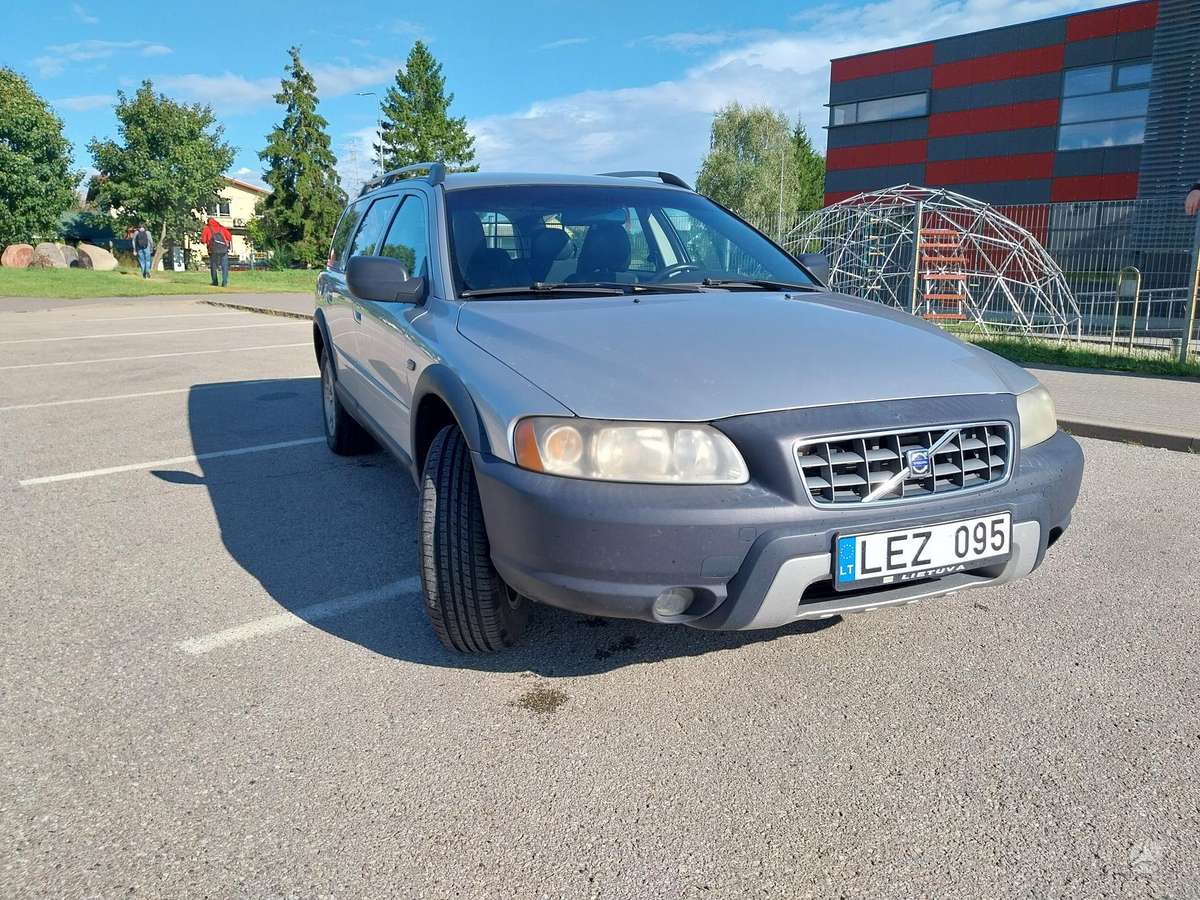 Volvo XC70 - 1