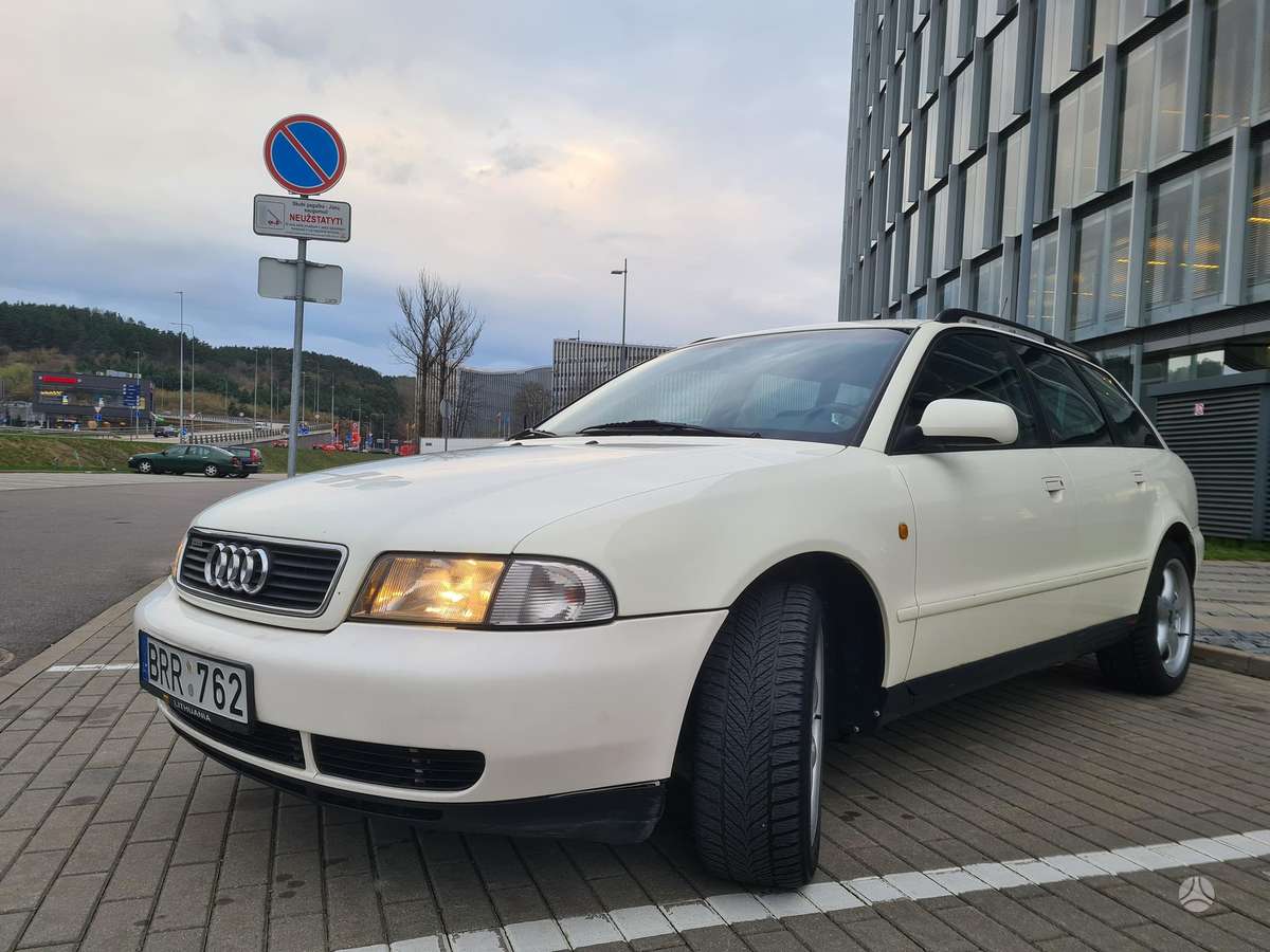 Audi A4, 2.5 l., Универсал